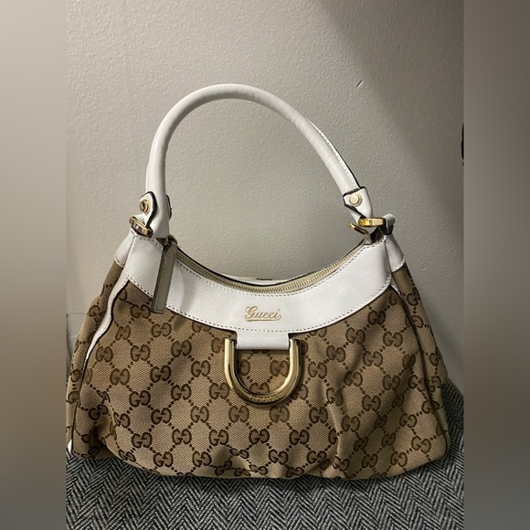 Gucci hand bag or shoulder small bag -authentic - Picture 1 of 17